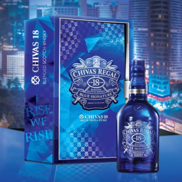 Chivas 18 Năm Blue - Hop Qua Tet 2023