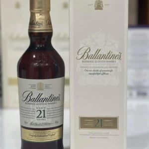 Ruou Ballantines 21 nam