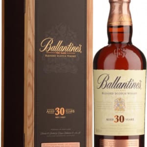 Ruou Ballantine’s 30 nam