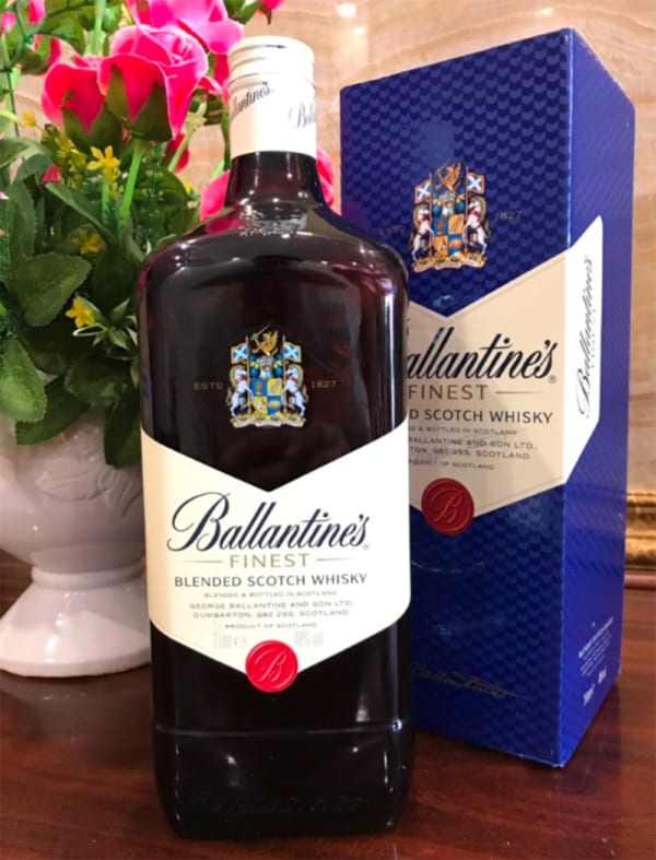 Ruou Ballantine’s Finest 2 lit